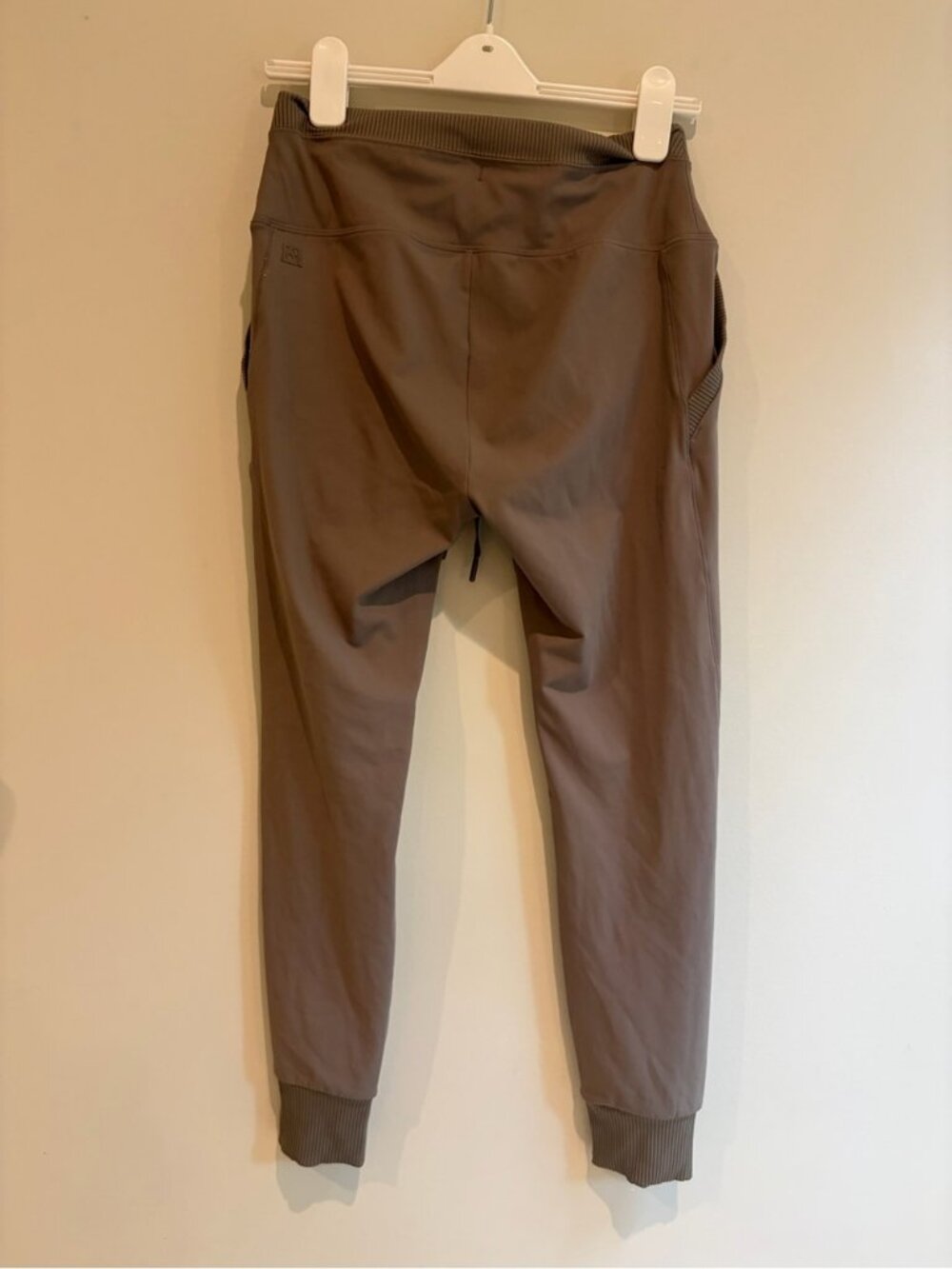 Avalanche Outdoor Supply Brown Taupe Fitted Jogger Leggings Pants Women's L